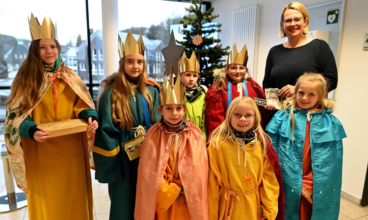 Sternsinger sammeln Spenden für die Rechte der Kinder weltweit