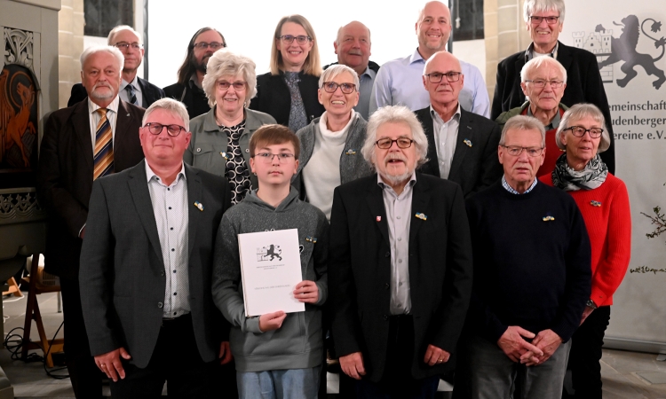 Vom Backes bis zum Bienenstock – Dank für jahrelanges Engagement