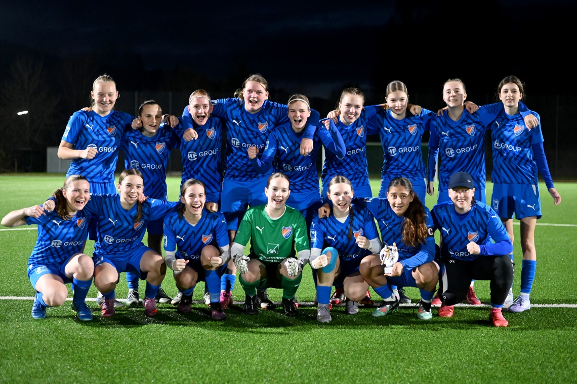 9:2 gegen die Sportfreundinnen - Fortuna-Mädels feiern Pokalsieg