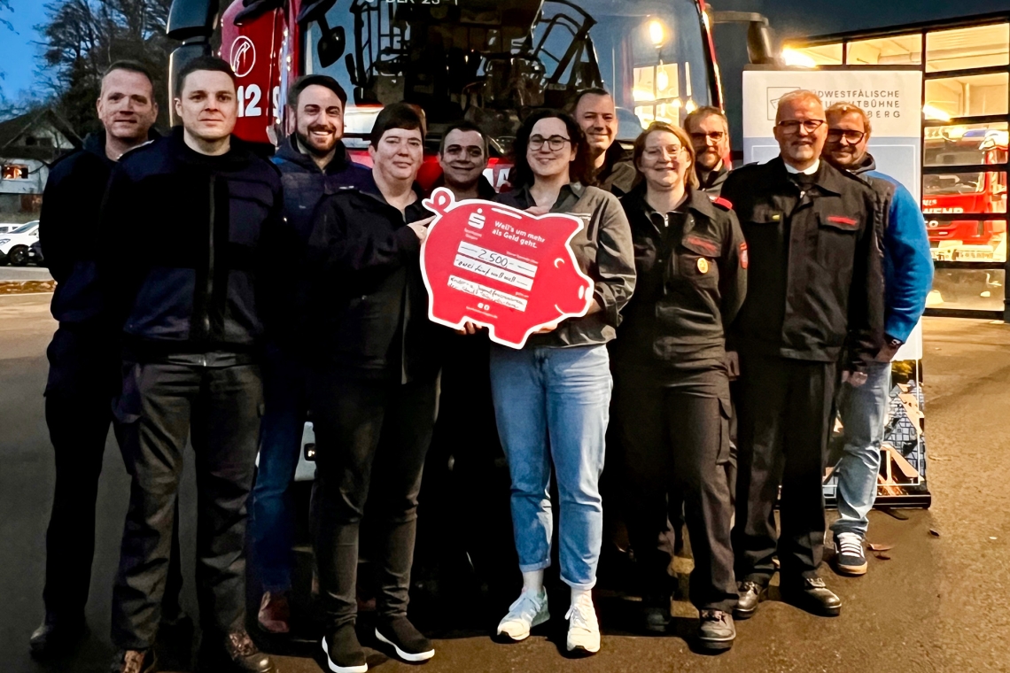 Freilichtbühne Freudenberg spendet 2500 Euro an die Jugendfeuerwehr