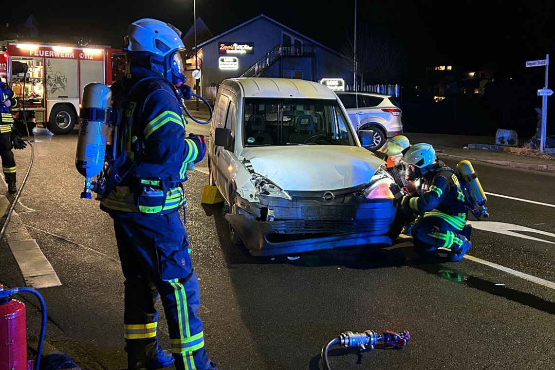 Unfall in Lindenberg: Zwei Menschen leicht verletzt