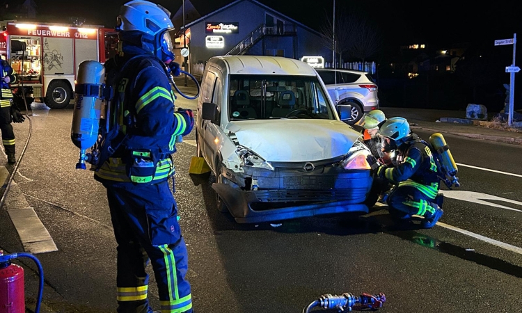 Unfall in Lindenberg: Zwei Menschen leicht verletzt