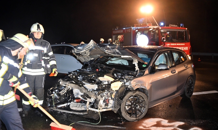 Freitag, der 13. startet mit schwerem Unfall bei Niederndorf