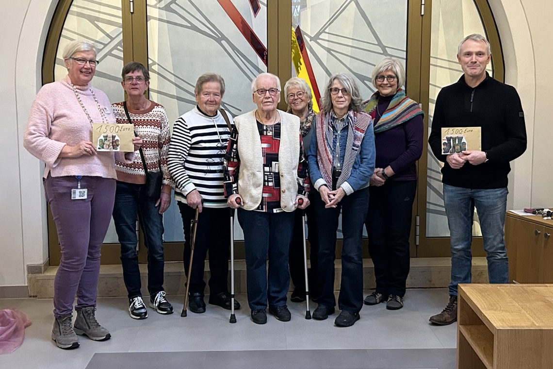 16 Jahre Stricken für den guten Zweck: Büschergrunder Frauen unterstützen Hospize
