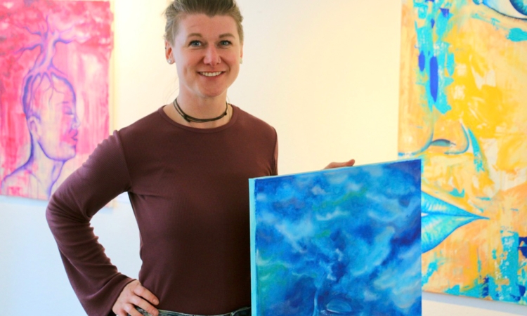 Juli Nickmann nimmt Besucher mit auf „emotionale Reisen“