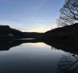 Von der Sonne geblendet: Pkw kollidiert mit Fahrrad