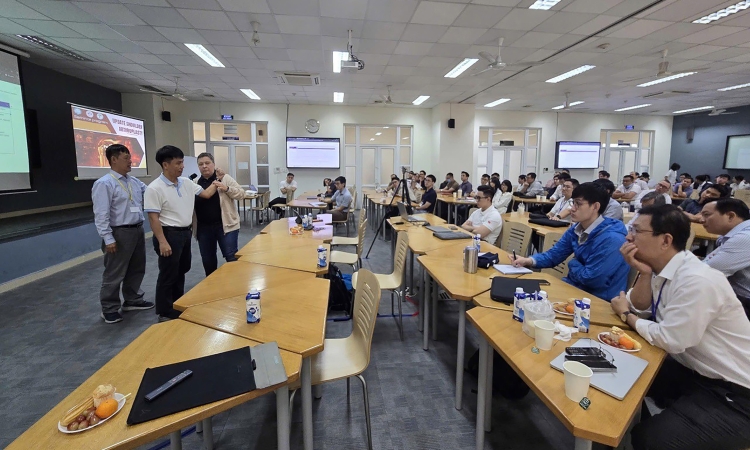 Freudenberger Chefärztin prägt Schulterchirurgie in Vietnam