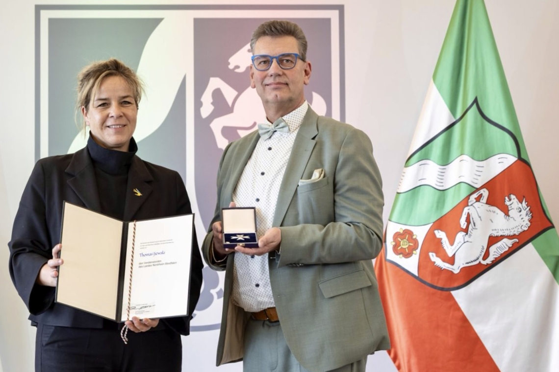 Pfarrer Thomas Ijewski erhält Verdienstorden des Landes NRW
