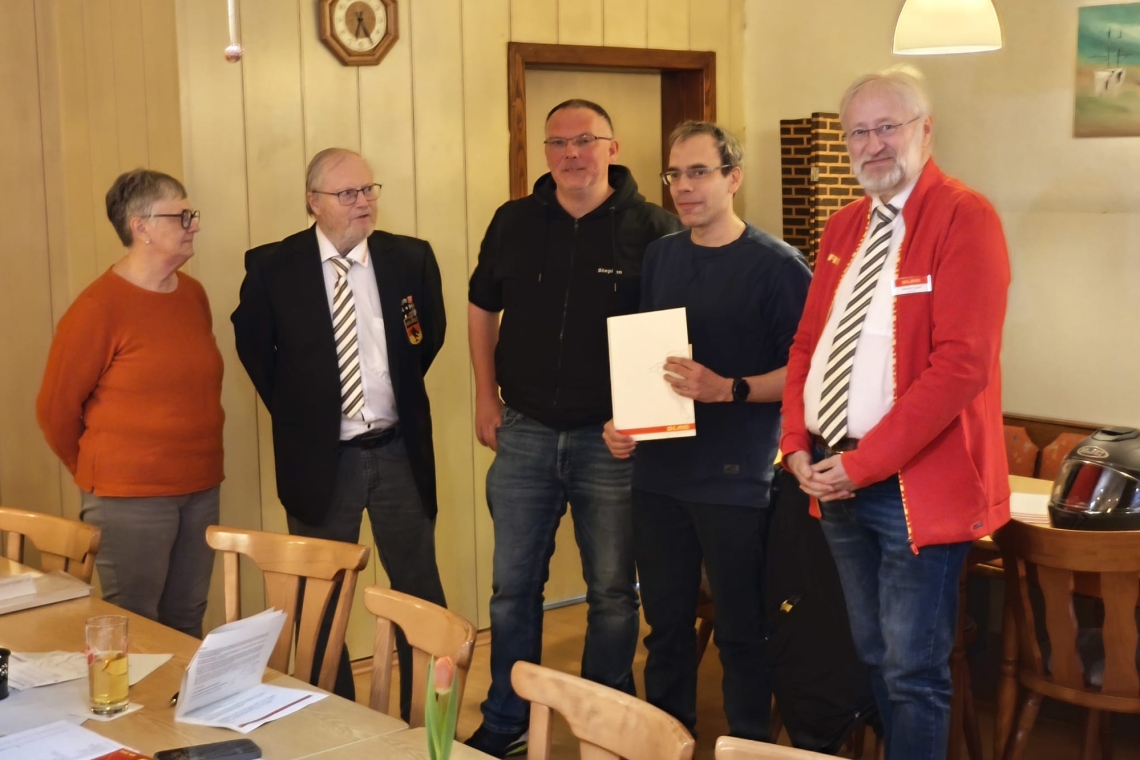 DLRG in ruhigem Fahrwasser - Auszeichnung für Sven Kompa