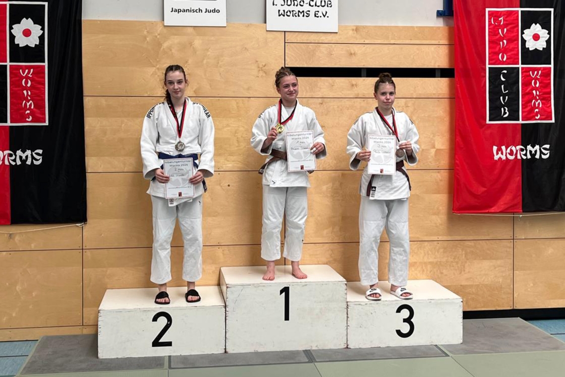 TV-Judokas beim Nibelungen-Turnier: Paula Nassauer Dritte