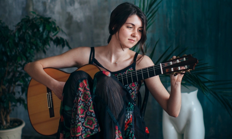 An die Saiten: erstes Gitarren-Festival in der Villa Bubenzer