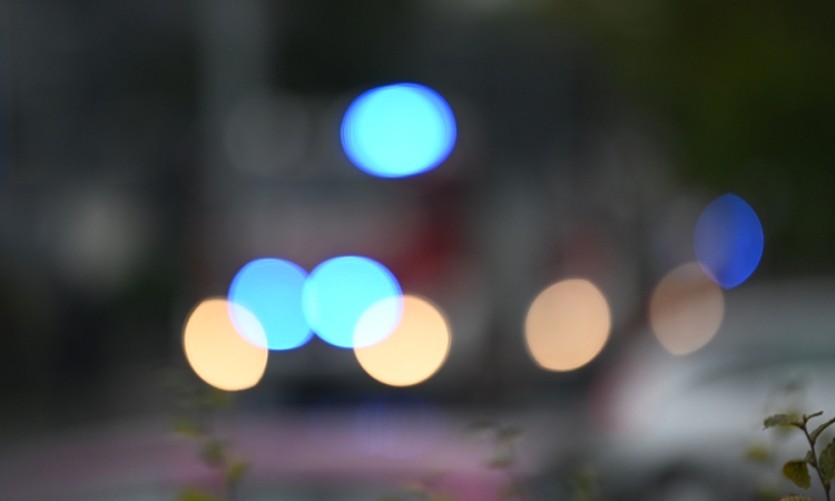 Motorradfahrer kollidiert mit Pkw - leicht verletzt