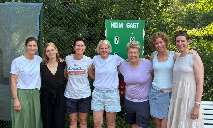 Tennis-Damen des TC Grün-Weiß bezwingen Meisterinnen aus Essen