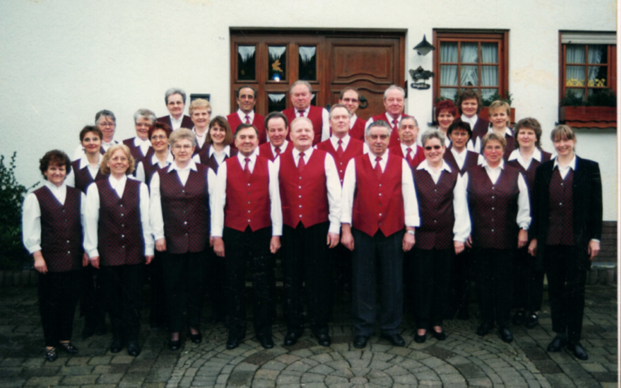 Gemischter Chor des Gesang-Vereins Sangeslust im Jahr 2001